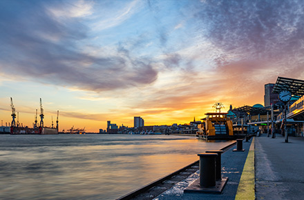 Hamburg Alster Bilder Und Fotos Leinwandbilder Acrylglas Poster