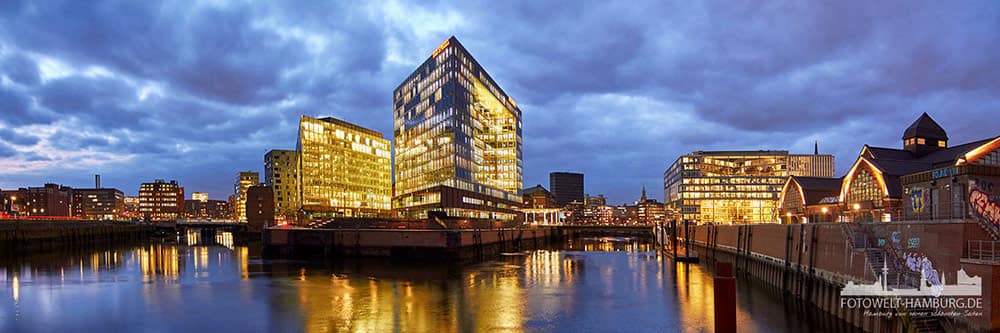 Hamburg Ericusspitze bei Nacht - Bild auf Leinwand, Acrylglas