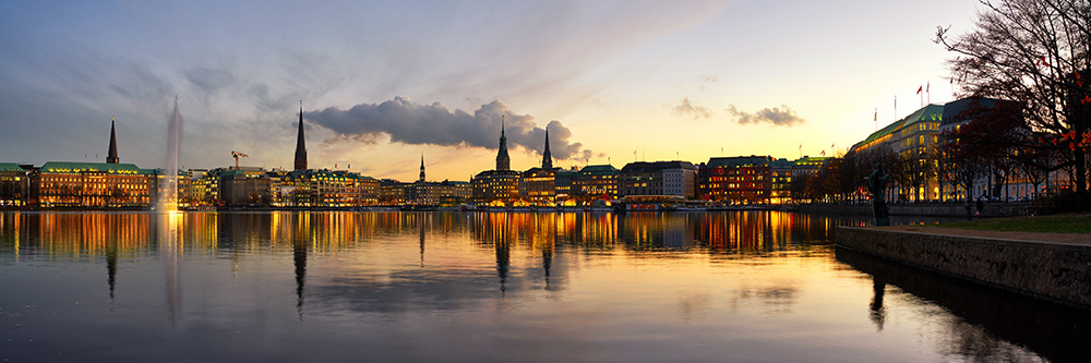 Sonnenuntergang an der Binnenalster - Panoramabild auf Leinwand, Acrylglas, Alu-Dibond