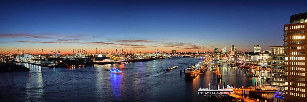 Panoramablick von der Elbphilharmonie auf den Hamburger Hafen - Hamburg Panorama auf Leinwand, Acrylglas oder Dibond 