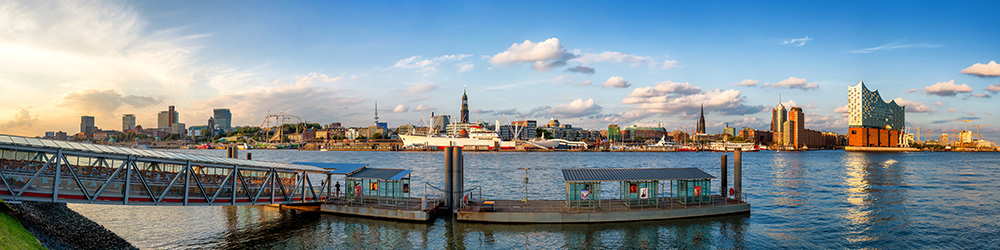 Hamburg Elbpanorama - Bild auf Leinwand oder Acrylglas
