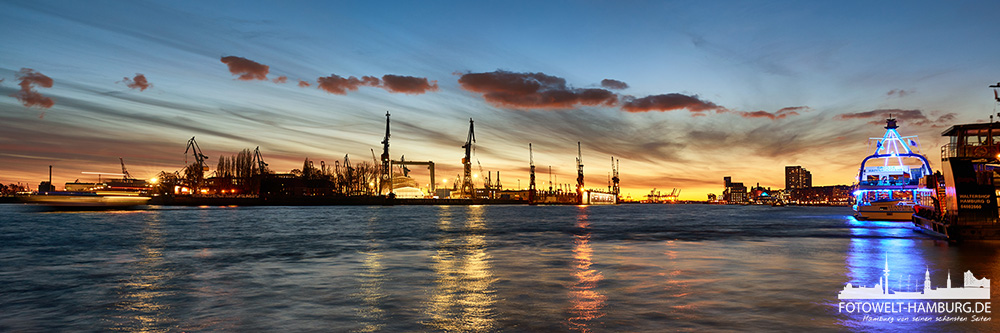 Hamburger Hafen Panorama zur blauen Stunde - Bild auf Leinwand, Acrylglas, Alu-Dibond