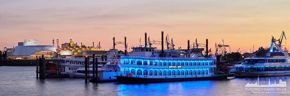 Hamburger Hafen Bild auf Leinwand - Louisiana Star und Musical Theater