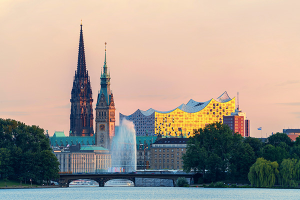Abendrot an der Aussenalster - Hamburg Landungsbrücken Bild auf Leinwand, Acrylglas, Akustikbild oder als Poster