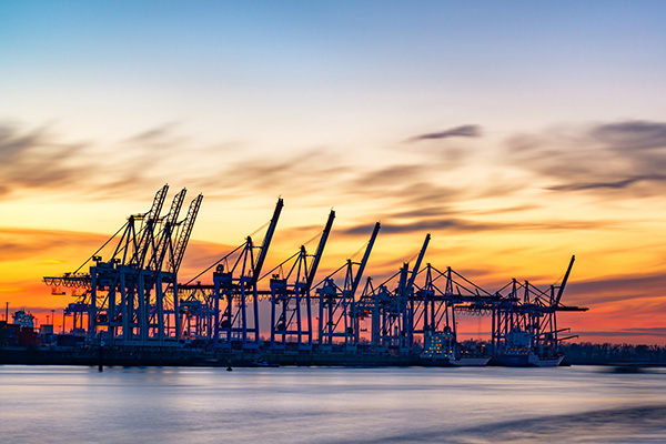 Abendrot am Burchardkai - Hamburger Hafen Bild auf Leinwand, Acrylglas, Akustikbild oder als Poster