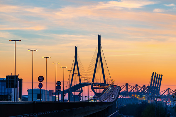 Abendrot an der Köhlbrandbrücke - Hamburger Hafen Leinwandbild, Acrylglas oder als Poster