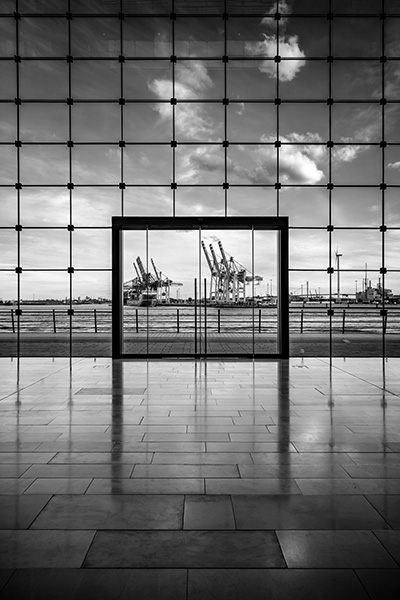 Am Holzhafen - Hamburger Hafen Wandbild auf Leinwand, Acrylglas, Akustikbild oder als Poster