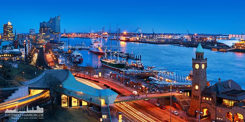 Hamburg Hafen Bild - Abend über den Landungsbrücken