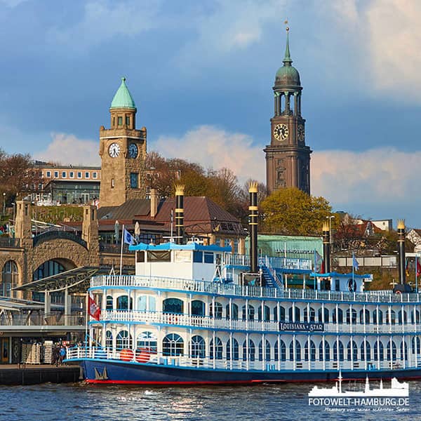 Hamburg Bilder auf Leinwand - Louisiana Star an den Landungsbrücken