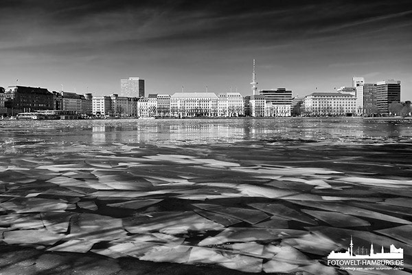 Hamburg Schwarzweiß Binnenalster im Winter - Leinwandbild, Glasbild, Poster 