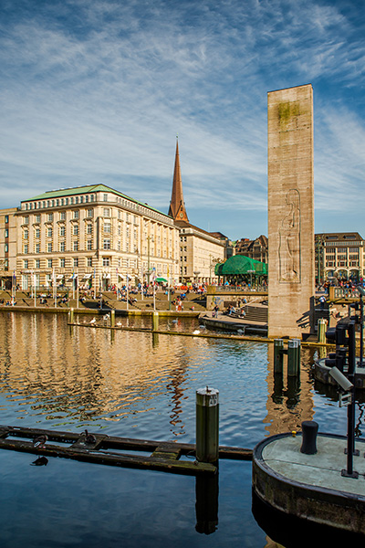 Blick über die Kleine Alster - Hamburg Bild auf Leinwand, Acrylglas oder als Poster