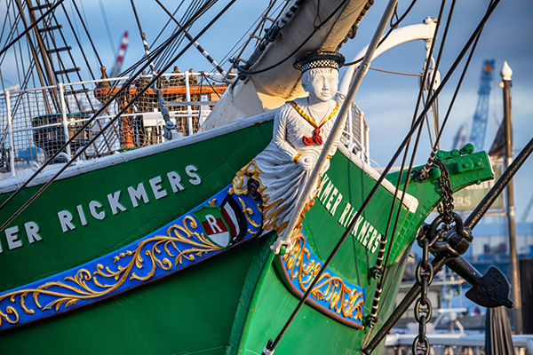 Rickmer Rickmers Detailansicht - Hamburg Wandbild auf Leinwand, Acrylglas oder als Poster
