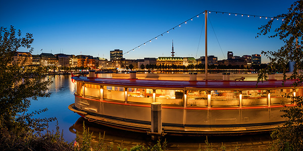 Schiffsrestaurant an der Alster - Bild auf Leinwand oder Acrylglas