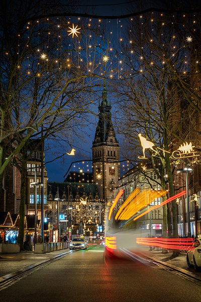 Weihnachtliche Mönckebergstraße - Hamburger Hafen Bild auf Leinwand, Acrylglas oder als Poster