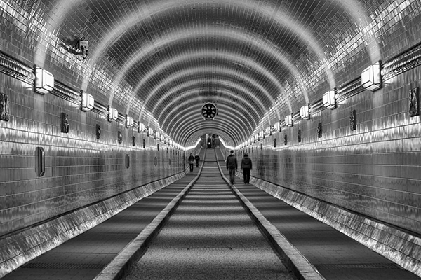 Hamburg - Alter Elbtunnel - Bild auf Leinwand