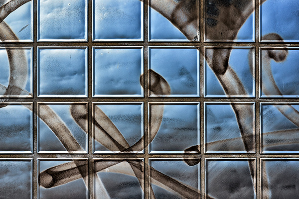 Fensterstruktur - Hamburg Bild auf Leinwand oder Acrylglas