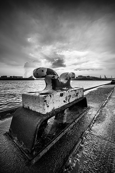 Sandtorhöft in schwarzweiß - Hamburger Hafen Bild in schwarzweiß auf Leinwand
