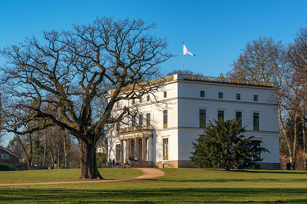 Blick auf das Jenisch Haus - Bild auf Leinwand, Acrylglas oder als Poster