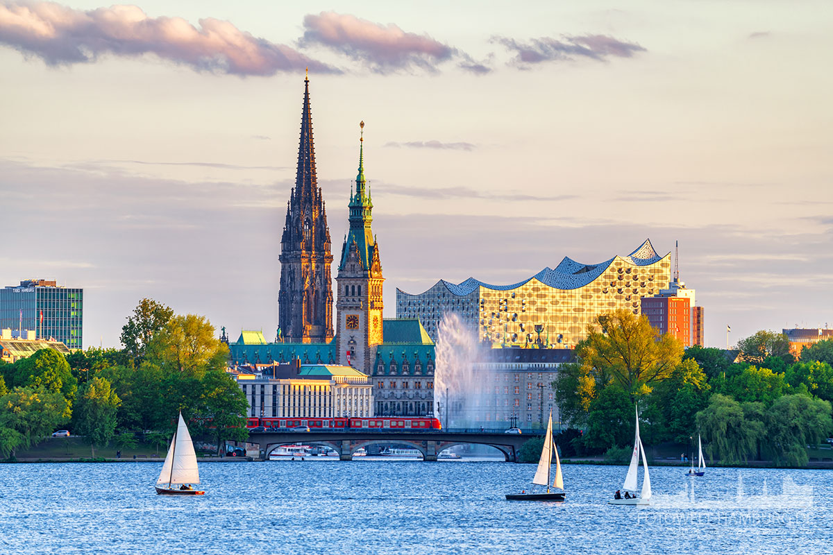 Hamburg Alster Bild auf Leinwand, Acrylglas oder als Poster