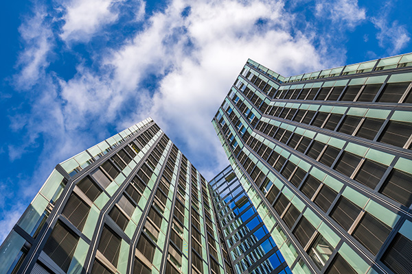 Tanzende Türme - Bürogebäude an der Reeperbahn auf St. Pauli - Bild auf Leinwand, Acrylglas, Akustikbild oder als Poster