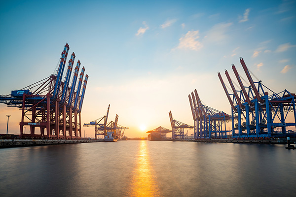 Sonnenuntergang im Waltershofer Hafen - Hamburger Hafen Bild auf Leinwand, Acrylglas, Akustikbild oder als Poster