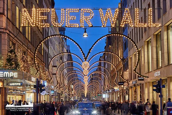 Hamburg Weihnachtlicher Neuer Wall - auf Leinwand, Acrylglas, Poster